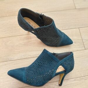 Bella Vita Blue Suede Heels